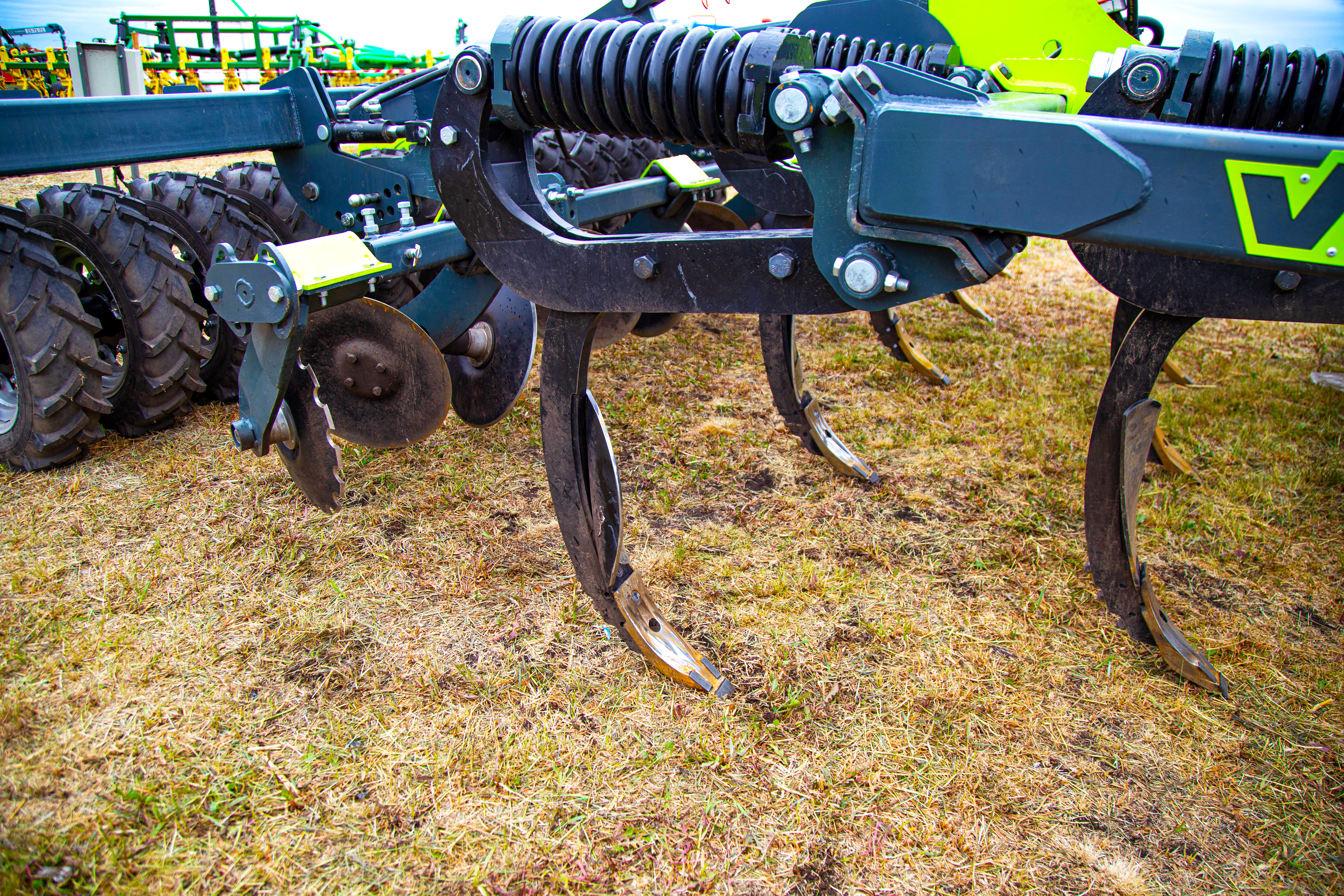 ЧИЗЕЛЬНЫЕ</br>СТОЙКИ