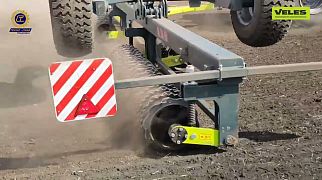 КЗК-12.4 прикатывает почву в Ульяновской области