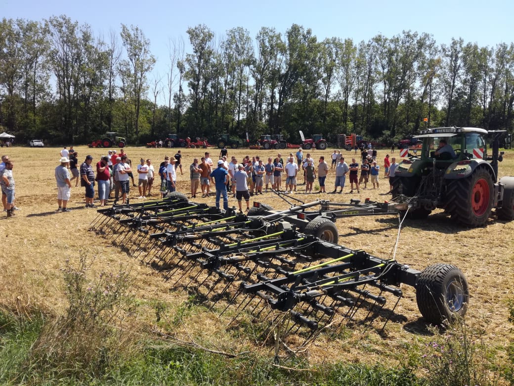 VELES BT-9 RETTETE DIE DEMO-PRÄSENTATION IN UNGARN
