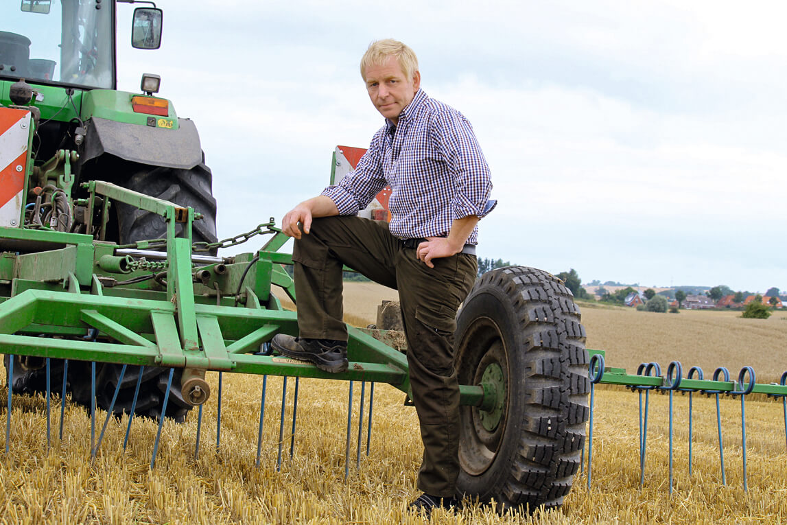 БТ-9 Г на обработке стерни рапса