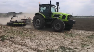 БДП-430 проводит предпосевную подготовку